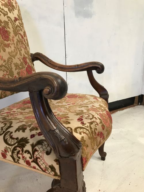 LATE 17TH C CONTINENTAL WALNUT HIGHBACK ARMCHAIR - ADDITIONAL PHOTO 6