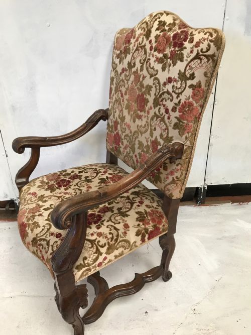 LATE 17TH C CONTINENTAL WALNUT HIGHBACK ARMCHAIR - ADDITIONAL PHOTO 10