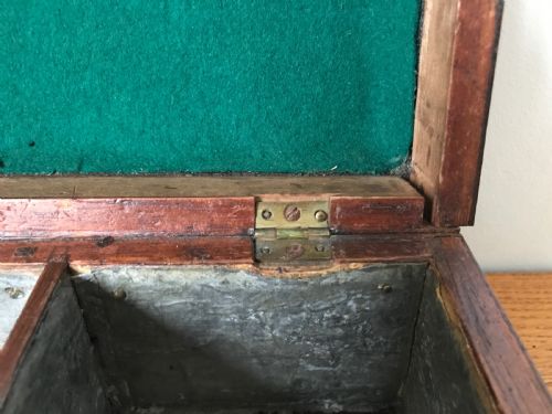 GEORGE III MAHOGANY CHIPPENDALE STYLE TEA CADDY - ADDITIONAL PHOTO 9