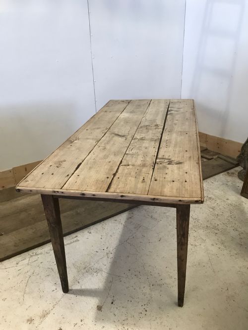 french 19th c farmhouse table - CATEGORY: ANTIQUE TABLES - DATED 1850