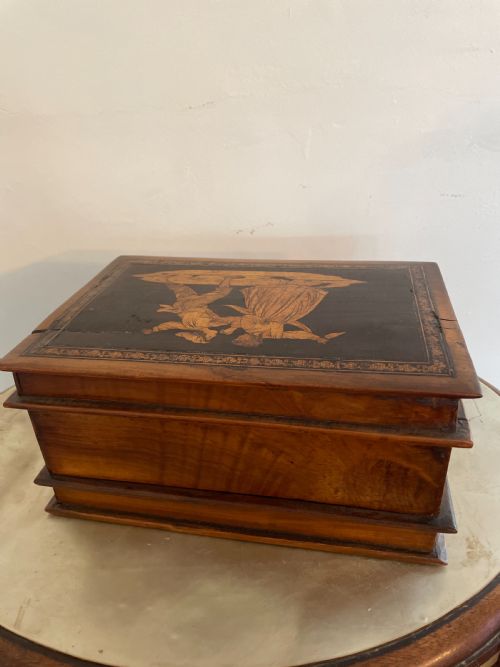 ANTIQUE SORRENTO WARE MARQUETRY BOX - ADDITIONAL PHOTO 4
