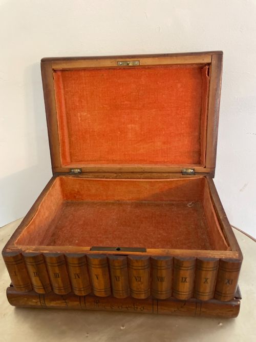ANTIQUE SORRENTO WARE MARQUETRY BOX - ADDITIONAL PHOTO 5