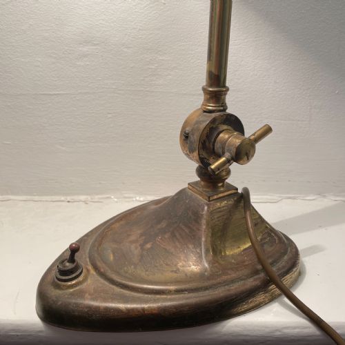 EARLY 20THC BRASS BANKERSDESK LAMP - ADDITIONAL PHOTO 3