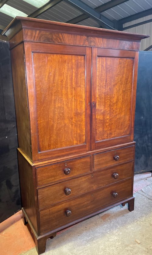 early 19thc flame mahogany linen press c1820 - CATEGORY: ANTIQUE CUPBOARDS - DATED 19TH CENTURY