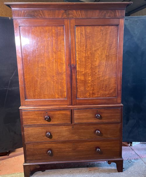 EARLY 19THC FLAME MAHOGANY LINEN PRESS C1820 - ADDITIONAL PHOTO 7