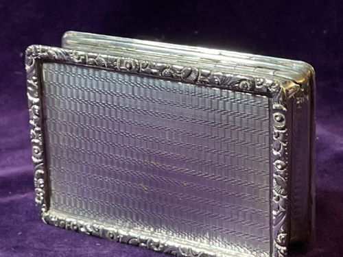 LARGE SILVER SNUFF BOX GEORGE UNITE 1900 MILITARY INTEREST QUEENS REGIMENT - ADDITIONAL PHOTO 5