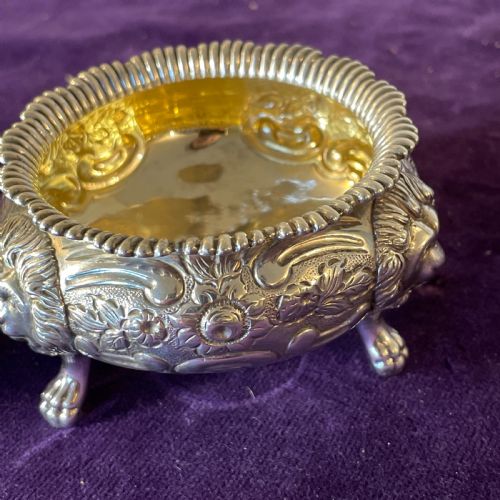 PAIR OF REGENCY SILVER SALTS BY ROBERT GAINSFORD SHEFFIELD C1820 - ADDITIONAL PHOTO 2