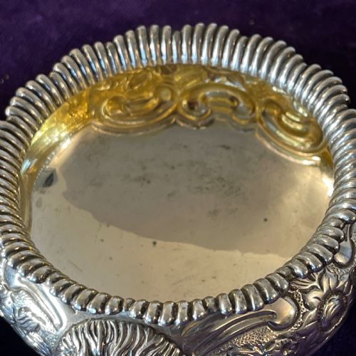 PAIR OF REGENCY SILVER SALTS BY ROBERT GAINSFORD SHEFFIELD C1820 - ADDITIONAL PHOTO 12