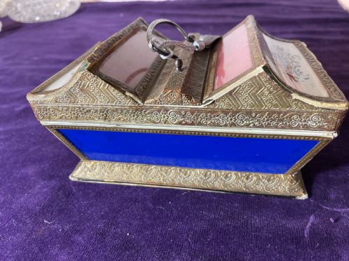 AN UNUSUAL 18TH C ITALIAN PAINTED GLASS CASKET - ADDITIONAL PHOTO 3