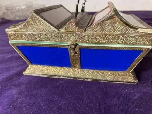 AN UNUSUAL 18TH C ITALIAN PAINTED GLASS CASKET - ADDITIONAL PHOTO 8