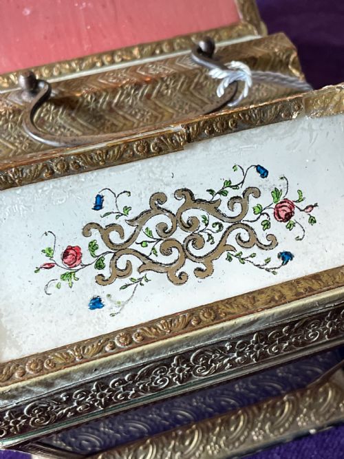 AN UNUSUAL 18TH C ITALIAN PAINTED GLASS CASKET - ADDITIONAL PHOTO 12