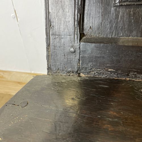 A RARE ORIGINAL 17TH C OAK WAINSCOT CHAIR - ADDITIONAL PHOTO 4