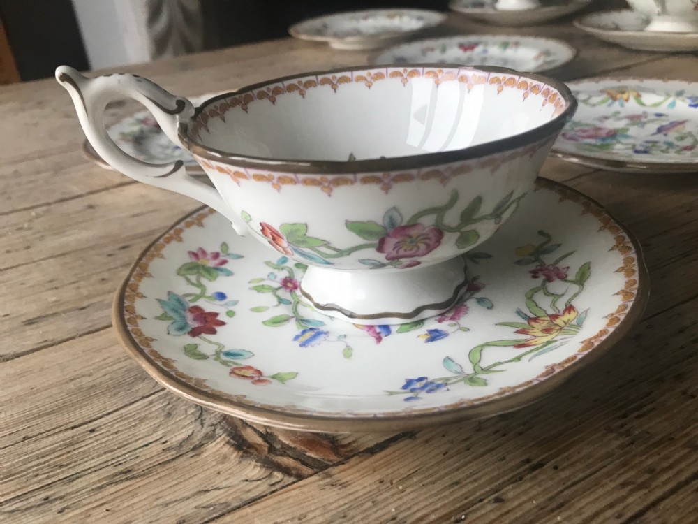 Extensive Coalport Pembroke pattern Tea set c 1900 (42 pieces) View XI