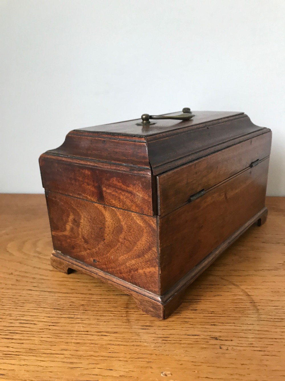 GEORGE III MAHOGANY CHIPPENDALE STYLE TEA CADDY View III