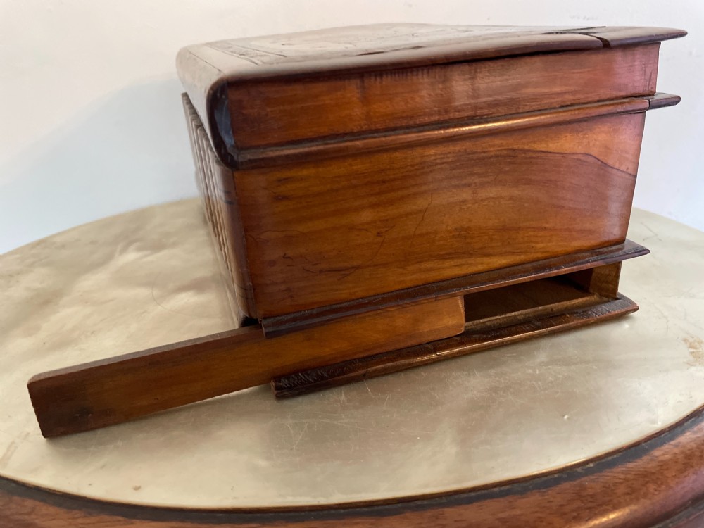 Antique Sorrento Ware marquetry box View IX