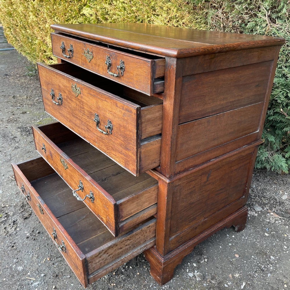 Early 18th century solid oak chest of drawers View IV