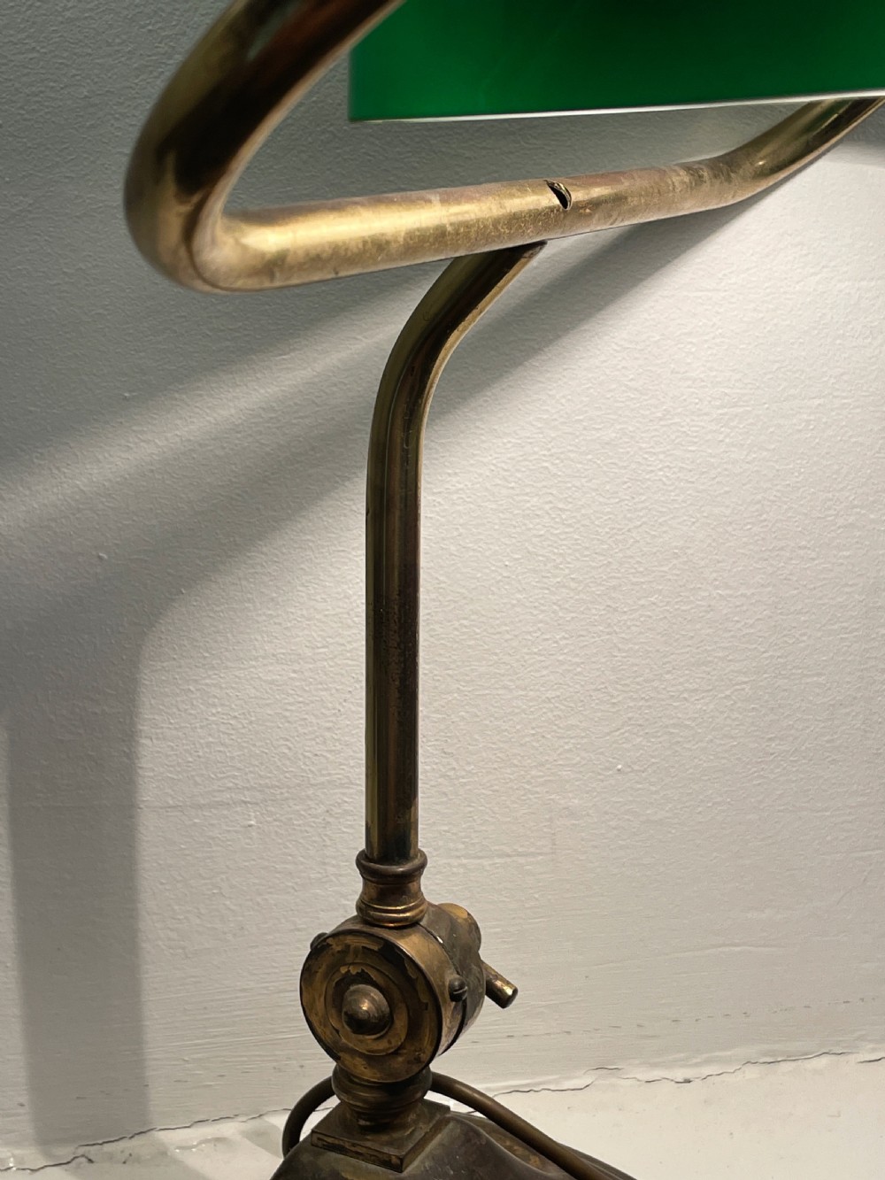 Early 20thC Brass Bankers/Desk Lamp View VIII