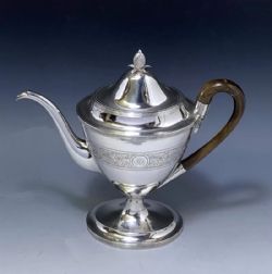 ANTIQUE SILVER GEORGE III COFFEE POT MADE IN 1799