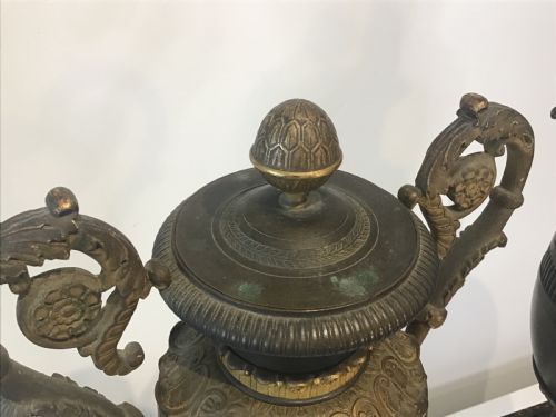 LARGE PAIR OF EMPIRE BRONZE AND ORMOLU CASSOLETTES - ADDITIONAL PHOTO 3