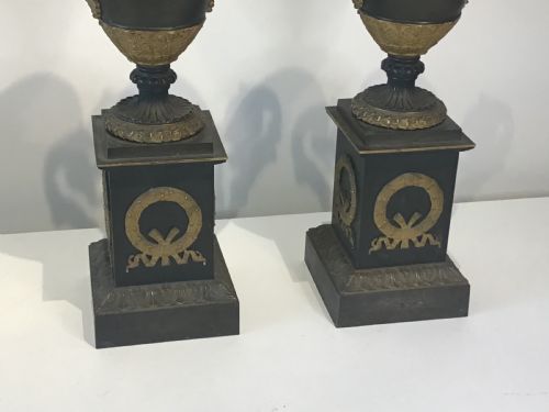 LARGE PAIR OF EMPIRE BRONZE AND ORMOLU CASSOLETTES - ADDITIONAL PHOTO 10