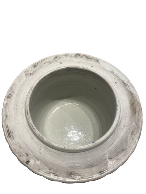 LARGE IMARI JAR AND COVER - ADDITIONAL PHOTO 6