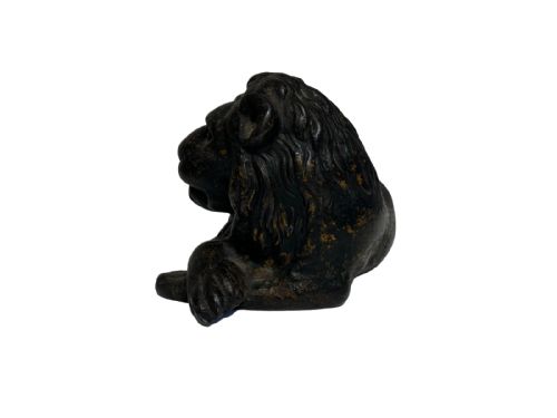 19TH CENTURY CAST IRON LION - ADDITIONAL PHOTO 2