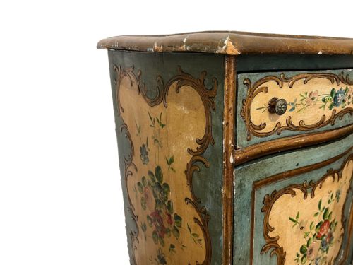 ITALIAN SIDE CABINET - ADDITIONAL PHOTO 4
