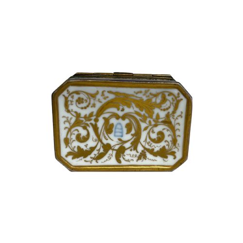 19TH CENTURY VIENNA PORCELAIN TABLE SNUFF BOX - ADDITIONAL PHOTO 6