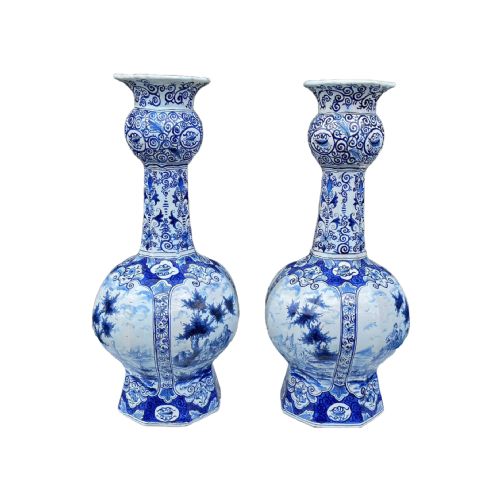 large pair of delft vases - CATEGORY: ANTIQUE VASES - DATED 1900