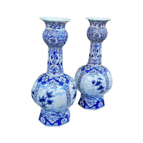 LARGE PAIR OF DELFT VASES - ADDITIONAL PHOTO 2
