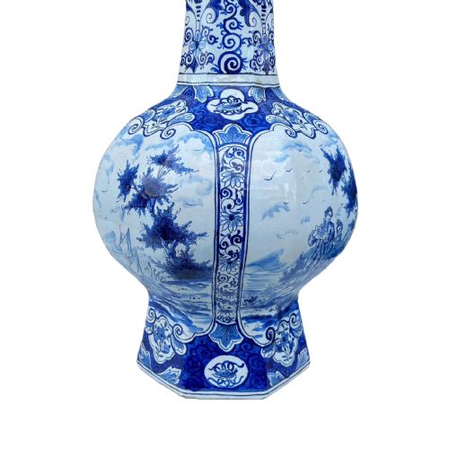 LARGE PAIR OF DELFT VASES - ADDITIONAL PHOTO 4