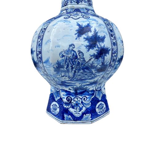 LARGE PAIR OF DELFT VASES - ADDITIONAL PHOTO 5