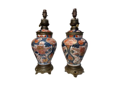 pair of imari lamps - CATEGORY: ANTIQUE LIGHTING - DATED 19TH CENTURY