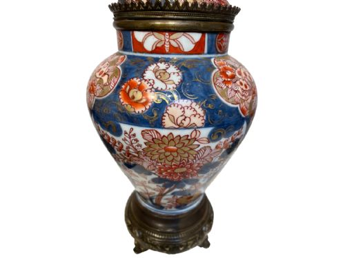 PAIR OF IMARI LAMPS - ADDITIONAL PHOTO 3