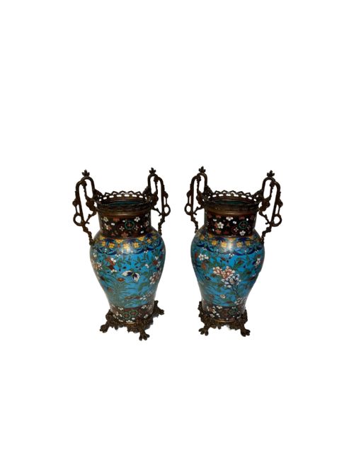 PAIR OF JAPANESE CLOISONN VASES - ADDITIONAL PHOTO 1