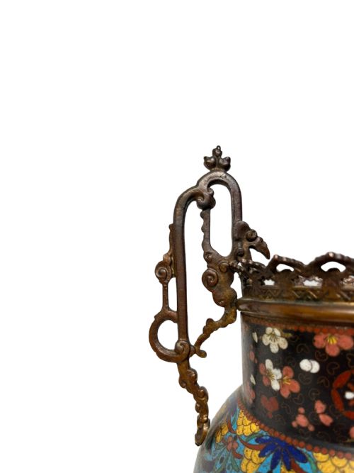PAIR OF JAPANESE CLOISONN VASES - ADDITIONAL PHOTO 3