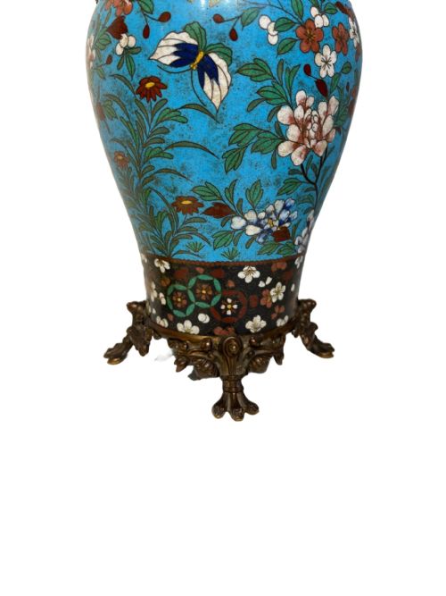 PAIR OF JAPANESE CLOISONN VASES - ADDITIONAL PHOTO 5