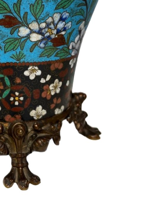 PAIR OF JAPANESE CLOISONN VASES - ADDITIONAL PHOTO 6
