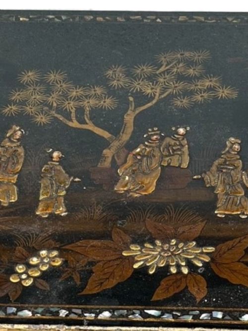 FRENCH CHINOISERIE LACQUER SIDE TABLE - ADDITIONAL PHOTO 6