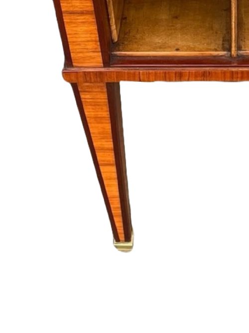 PAIR OF 19TH CENTURY FRENCH BEDSIDE CABINETS - ADDITIONAL PHOTO 4