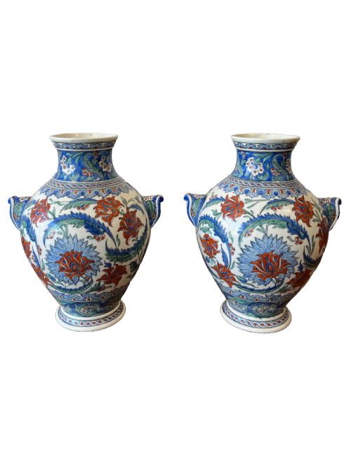 pair of iznik style vases - CATEGORY: ANTIQUE VASES - DATED 1880