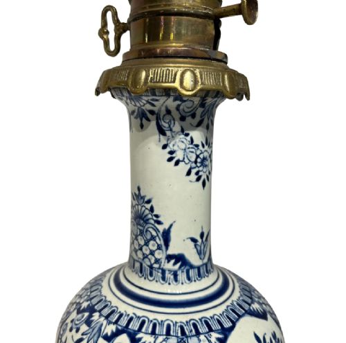 FRENCH ANTIQUE BLUE AND WHITE LAMPS - ADDITIONAL PHOTO 4