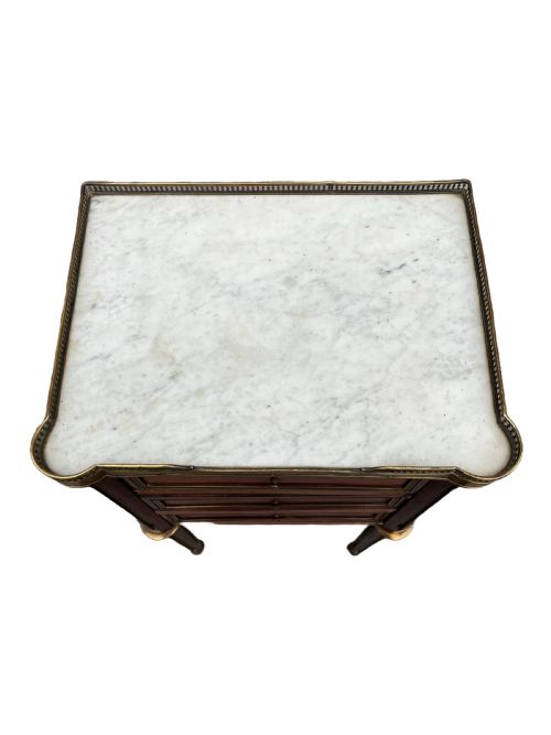 LOUIS XVI STYLE MAHOGANY BEDSIDE CABINETS - ADDITIONAL PHOTO 3