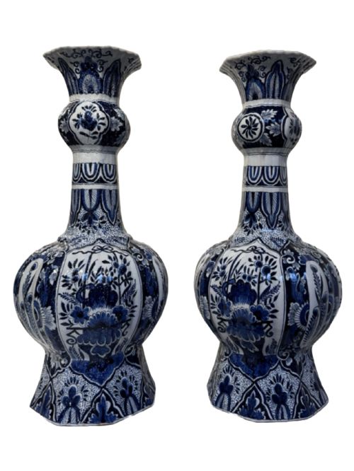 LARGE PAIR OF ANTIQUE DELFT VASES - ADDITIONAL PHOTO 1