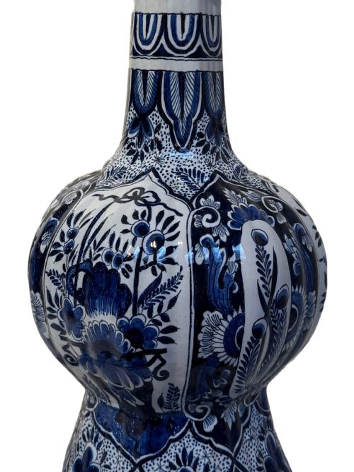 LARGE PAIR OF ANTIQUE DELFT VASES - ADDITIONAL PHOTO 4