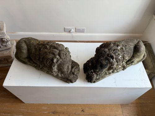 PAIR OF CANOVA LION GARDEN STATUES - ADDITIONAL PHOTO 2