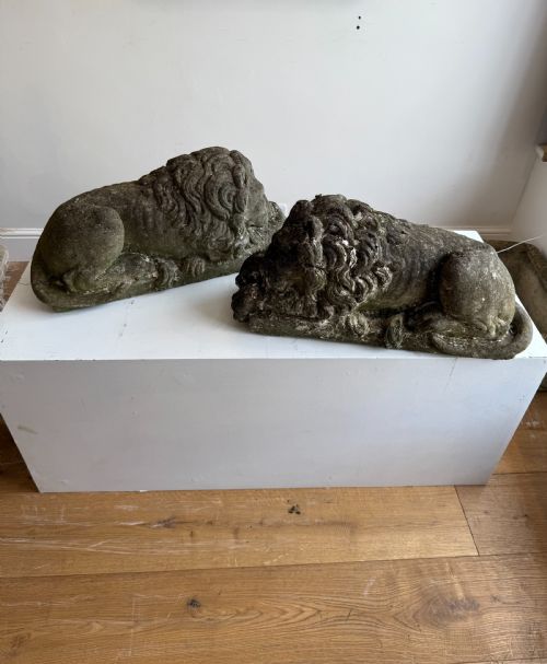 PAIR OF CANOVA LION GARDEN STATUES - ADDITIONAL PHOTO 3