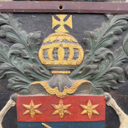 CARVED COAT OF ARMS DEPICTING UNICORNS - ADDITIONAL PHOTO 6