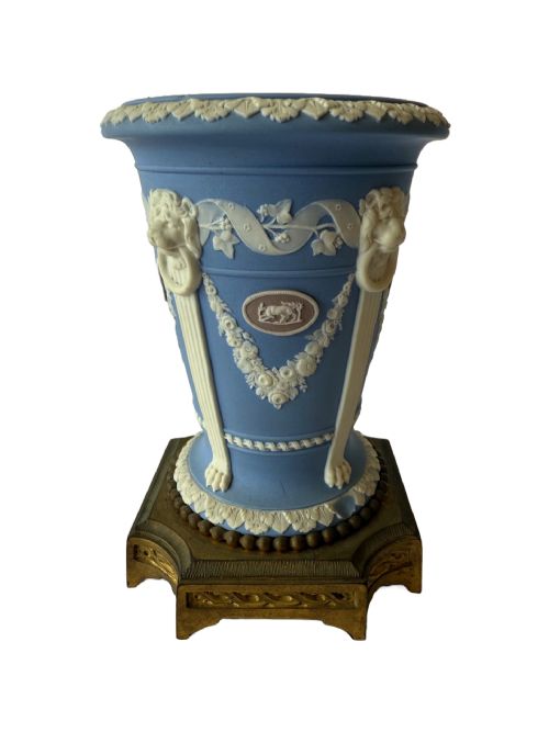 FINE PAIR OF WEDGWOOD VASES - ADDITIONAL PHOTO 2