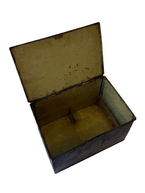 CHINOISERIES TOLEWARE BOX - ADDITIONAL PHOTO 5